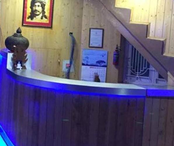 Hotel Royal Humza, Srinagar 3